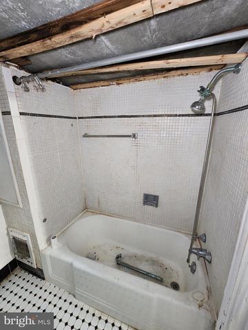 4327 SHAMROCK AVE, Baltimore, MD 21206