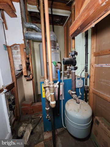 4327 SHAMROCK AVE, Baltimore, MD 21206