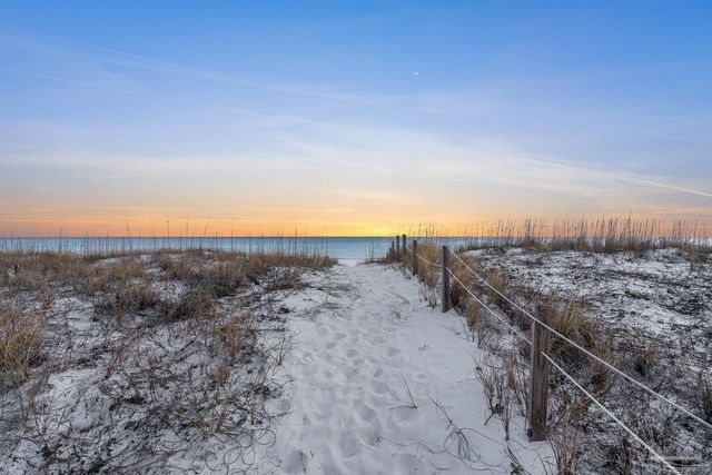 4 Calle Hermosa, Pensacola Beach, FL 32561