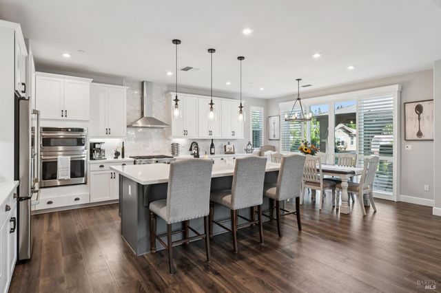 95 Jagla St, Cotati, CA 94931