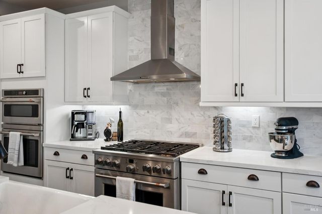 95 Jagla St, Cotati, CA 94931