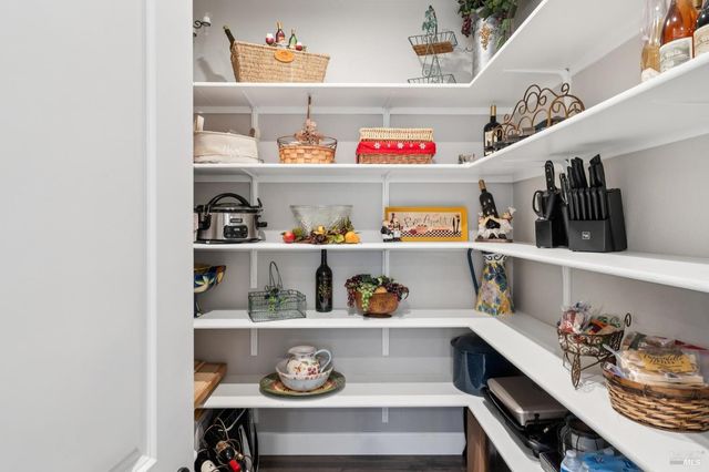 95 Jagla St, Cotati, CA 94931