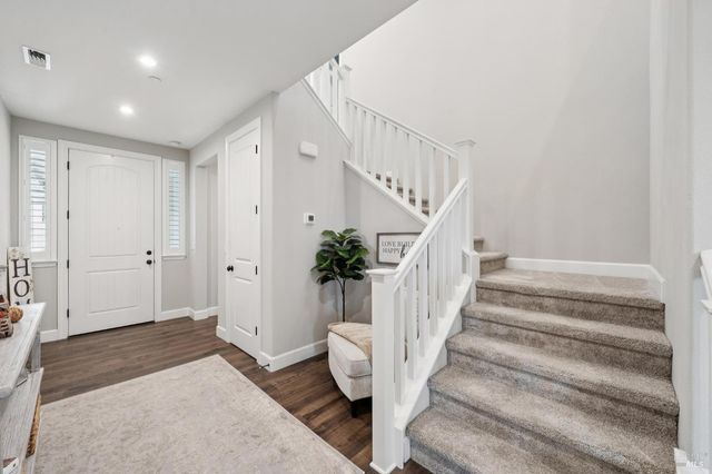 95 Jagla St, Cotati, CA 94931