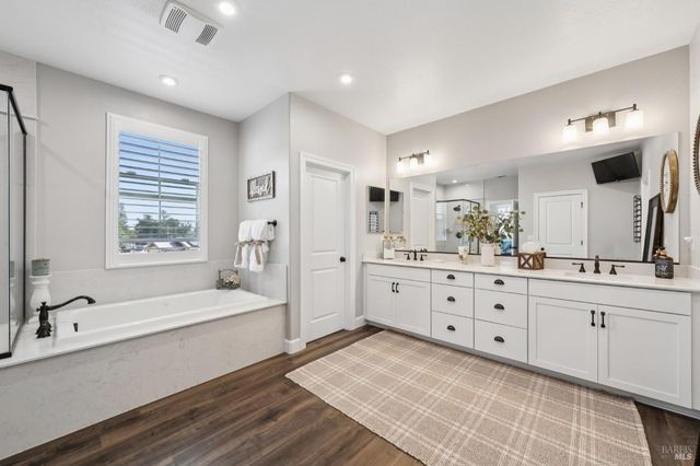 95 Jagla St, Cotati, CA 94931