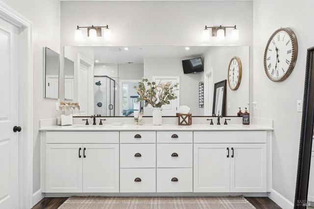 95 Jagla St, Cotati, CA 94931