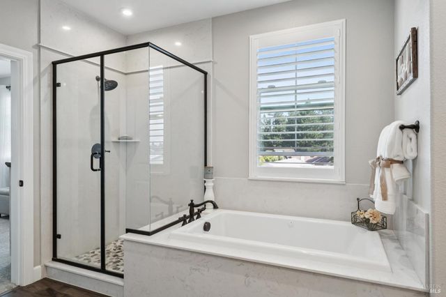 95 Jagla St, Cotati, CA 94931