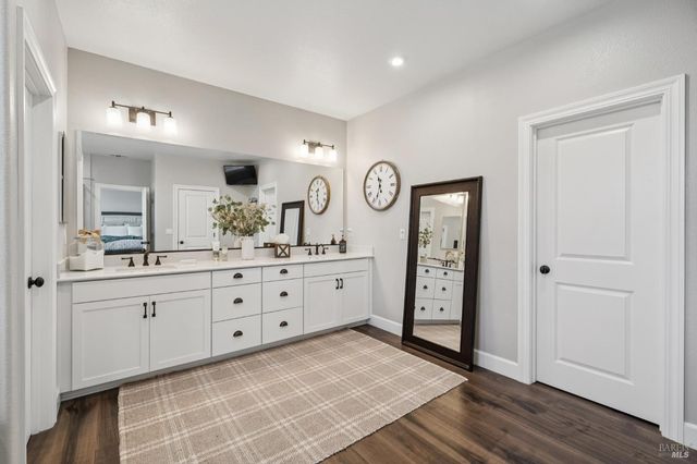 95 Jagla St, Cotati, CA 94931