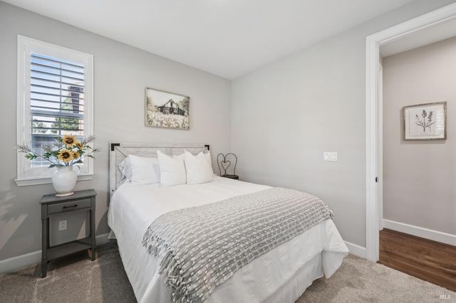 95 Jagla St, Cotati, CA 94931