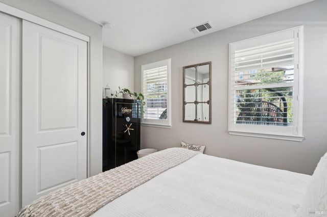 95 Jagla St, Cotati, CA 94931