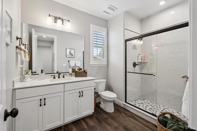 95 Jagla St, Cotati, CA 94931