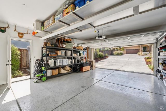 95 Jagla St, Cotati, CA 94931