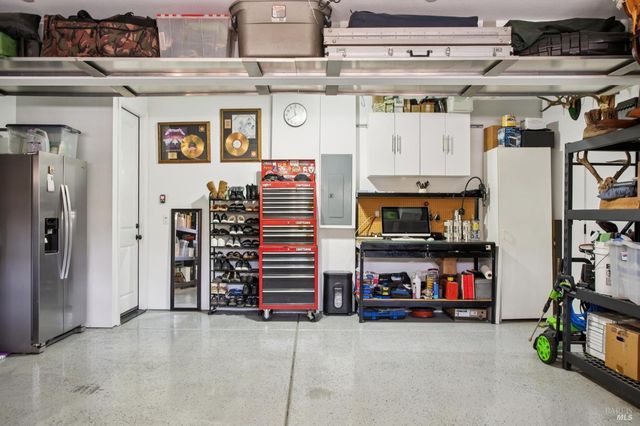 95 Jagla St, Cotati, CA 94931