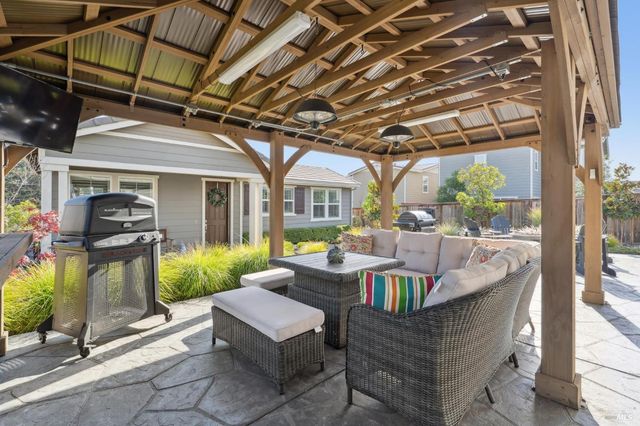 95 Jagla St, Cotati, CA 94931