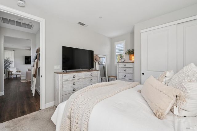 95 Jagla St, Cotati, CA 94931