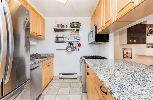 3800 Blackstone Avenue 2S, Bronx, NY 10463