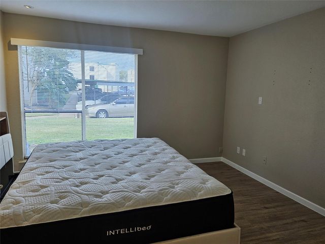 2822 S Bartell Dr Drive 5, Houston, TX 77054