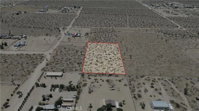 4 Peral, Phelan, CA 92371