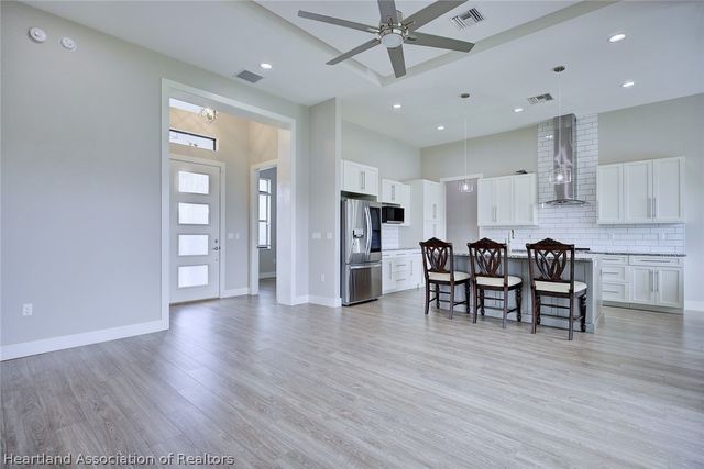 6910 San Bruno Drive, Sebring, FL 33872