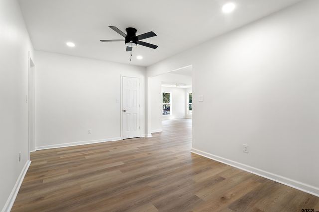 1221 Mockingbird Lane, Tyler, TX 75701