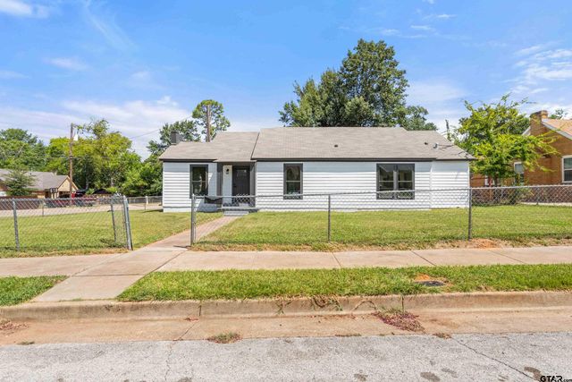 1221 Mockingbird Lane, Tyler, TX 75701