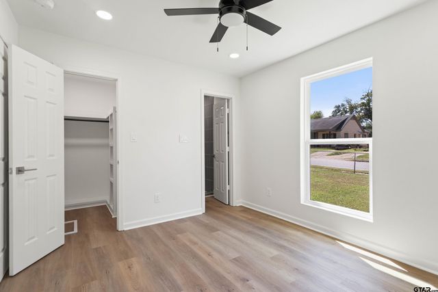 1221 Mockingbird Lane, Tyler, TX 75701