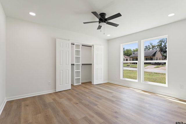 1221 Mockingbird Lane, Tyler, TX 75701