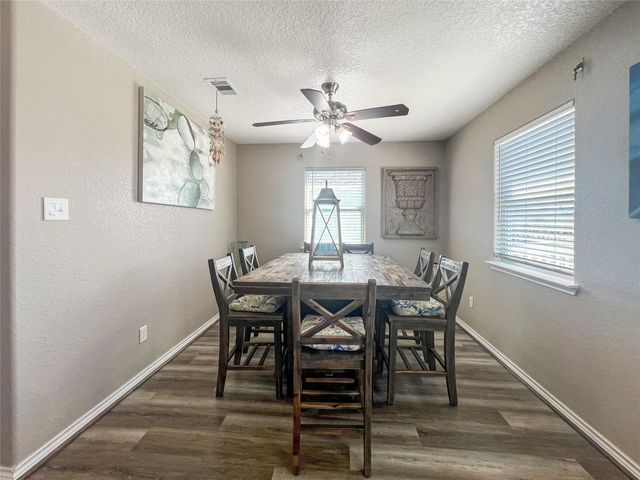 81 Santar Loop, Surfside Beach, TX 77541