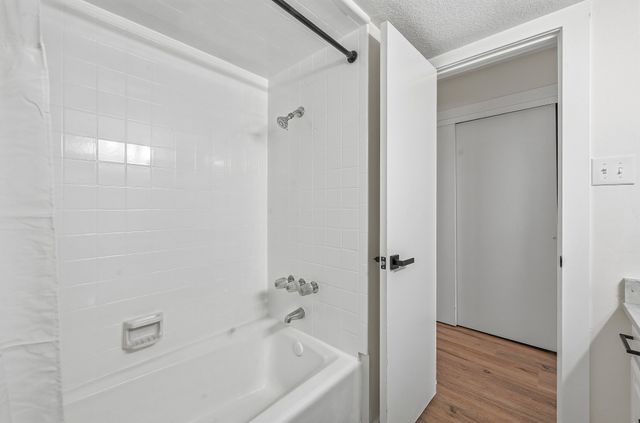 2527 Shady Ridge Drive, Bedford, TX 76021