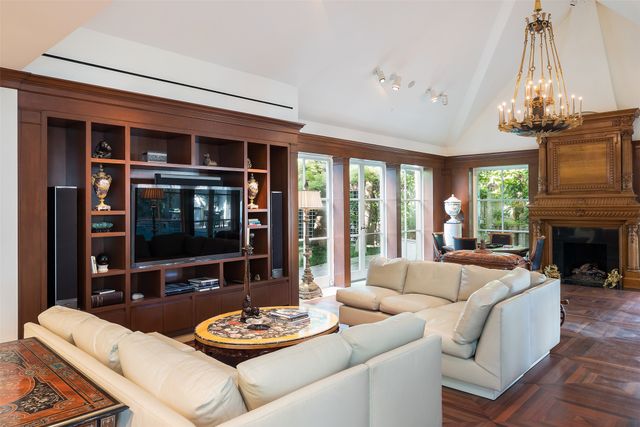 4009 Gillon Avenue, Highland Park, TX 75205