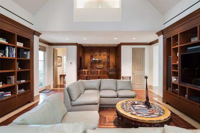 4009 Gillon Avenue, Highland Park, TX 75205
