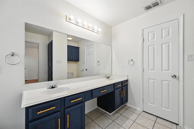 1455 Morrison Drive, Fort Worth, TX 76112