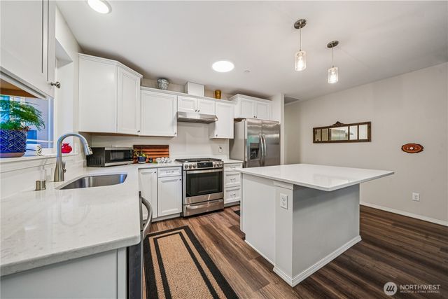 5993 NE Verdant Drive, Kingston, WA 98346