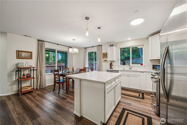 5993 NE Verdant Drive, Kingston, WA 98346