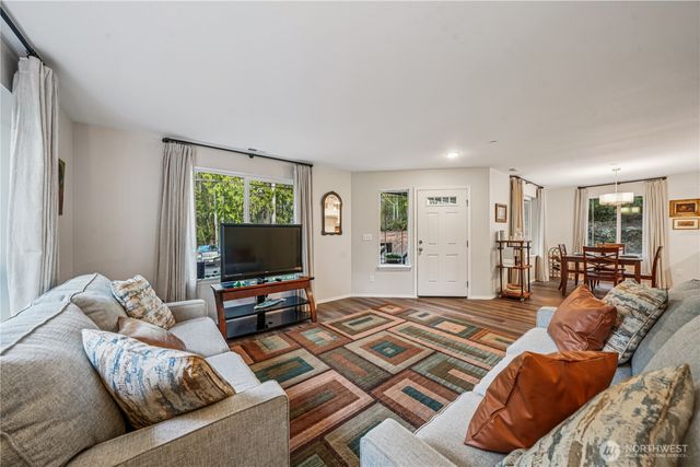 5993 NE Verdant Drive, Kingston, WA 98346