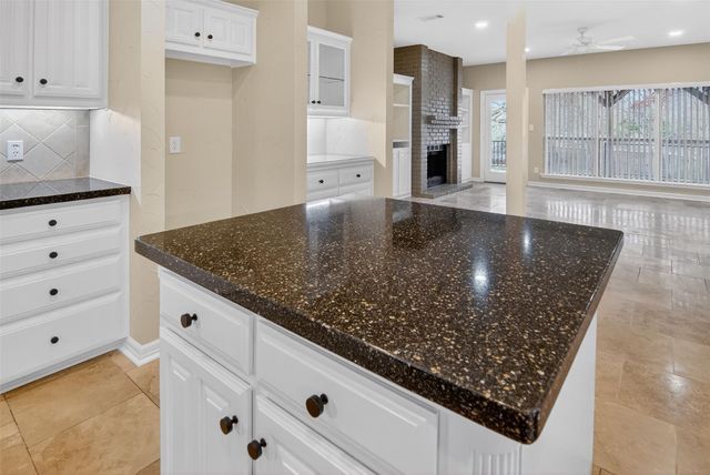 2122 Clear Lake Road, Weatherford, TX 76087