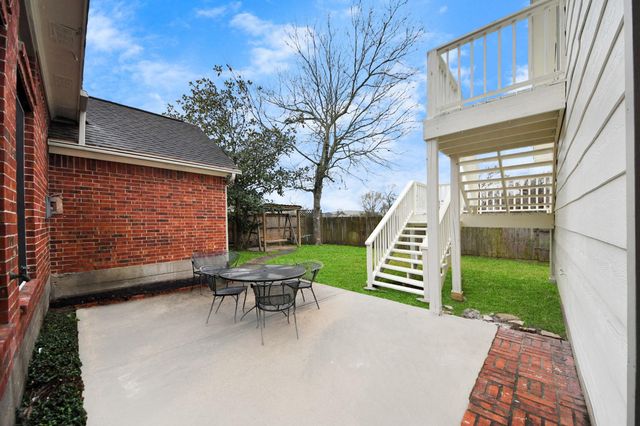 1410 Long View Drive, Pearland, TX 77581