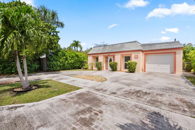 306 18th Avenue N, Lake Worth Beach, FL 33460