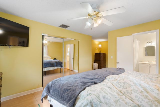 306 18th Avenue N, Lake Worth Beach, FL 33460