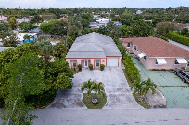 306 18th Avenue N, Lake Worth Beach, FL 33460