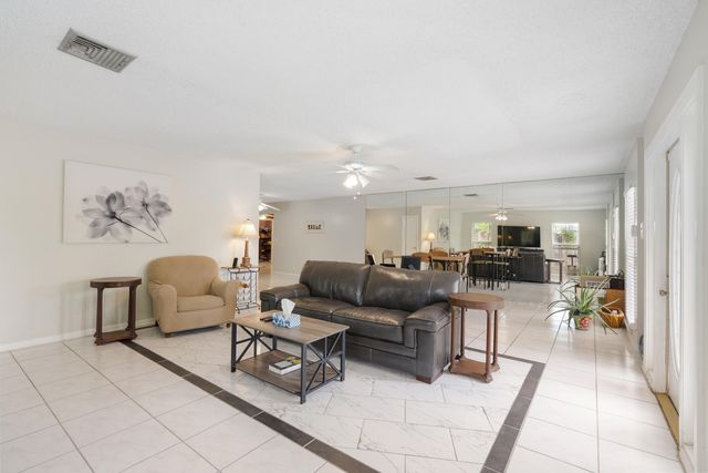 306 18th Avenue N, Lake Worth Beach, FL 33460