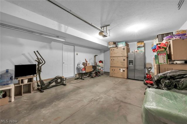 59 Joplin Drive, Akron, OH 44319
