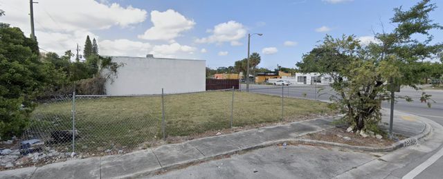 4902 NW 22nd Ave, Miami, FL 33142