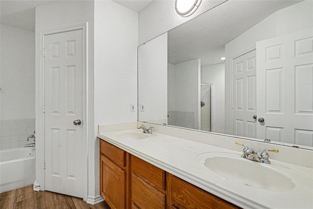 1504 Clover Lane, Granbury, TX 76048