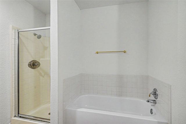 1504 Clover Lane, Granbury, TX 76048