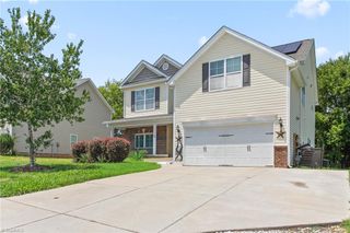 2026 Heron Pointe Drive, Whitsett, NC 27377