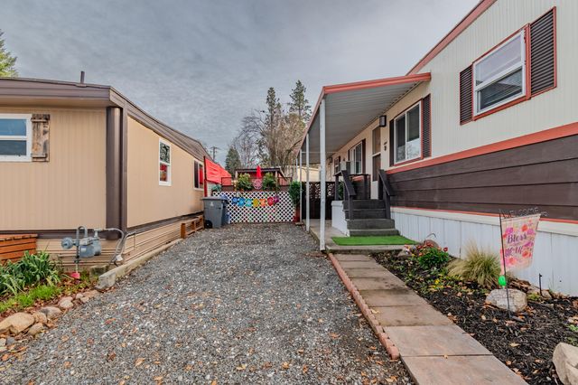 2799 Siskiyou Boulevard 36, Ashland, OR 97520