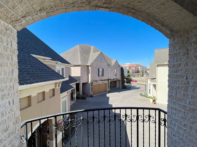 5455 Hidalgo Street, Houston, TX 77056