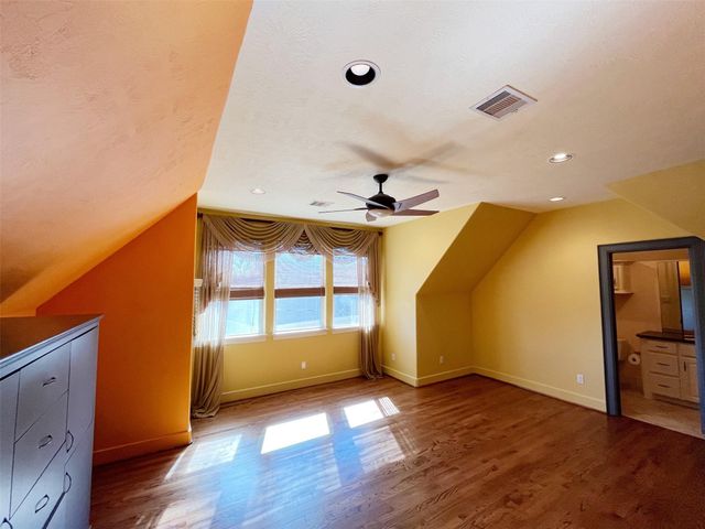 5455 Hidalgo Street, Houston, TX 77056