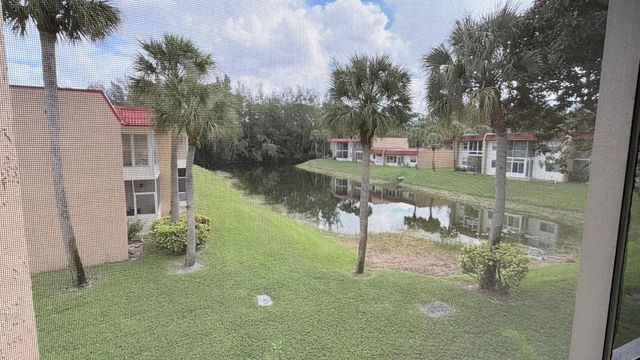 320 Lake Dora Drive 320, West Palm Beach, FL 33411