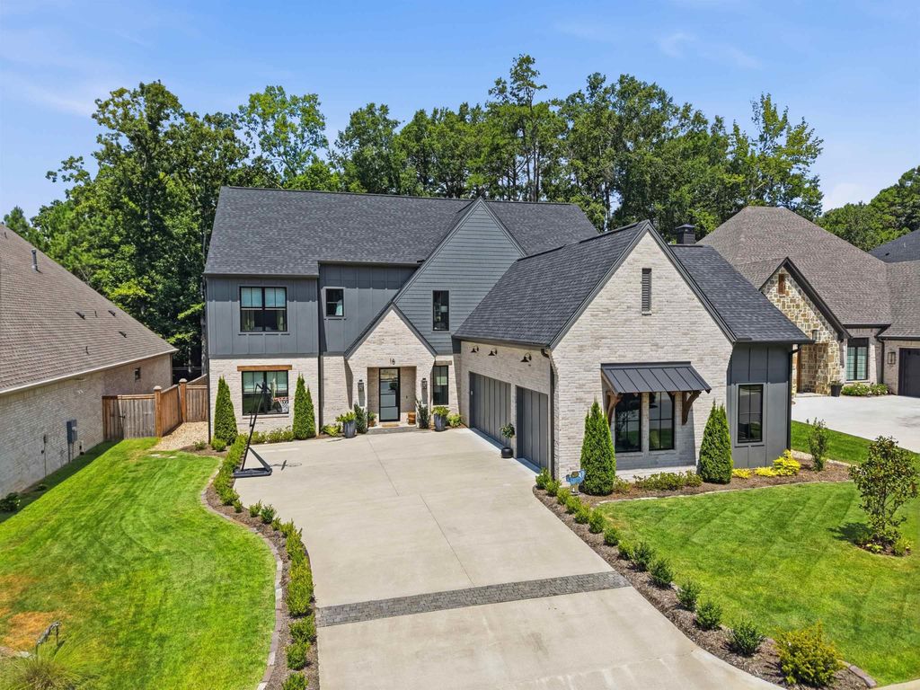 16 Mereville Place, Little Rock, AR 72223